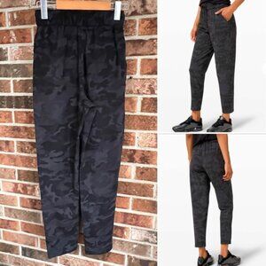 Lululemon   ^* 2020 Keep Moving Pant  26” H - Rise Incognito Camo Multi Grey EUC